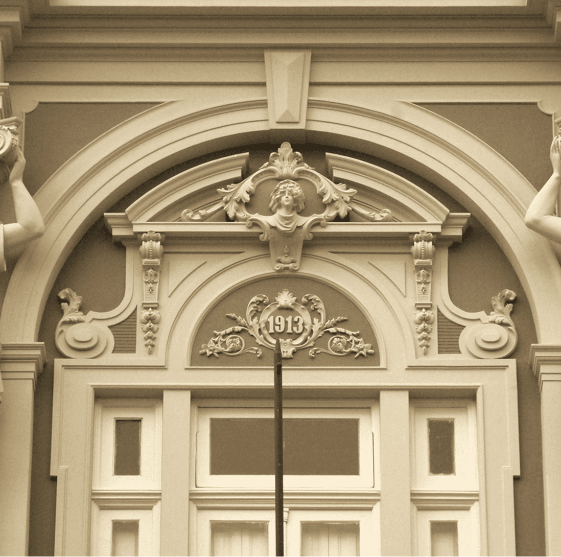 Fachada ornamentada de 1913