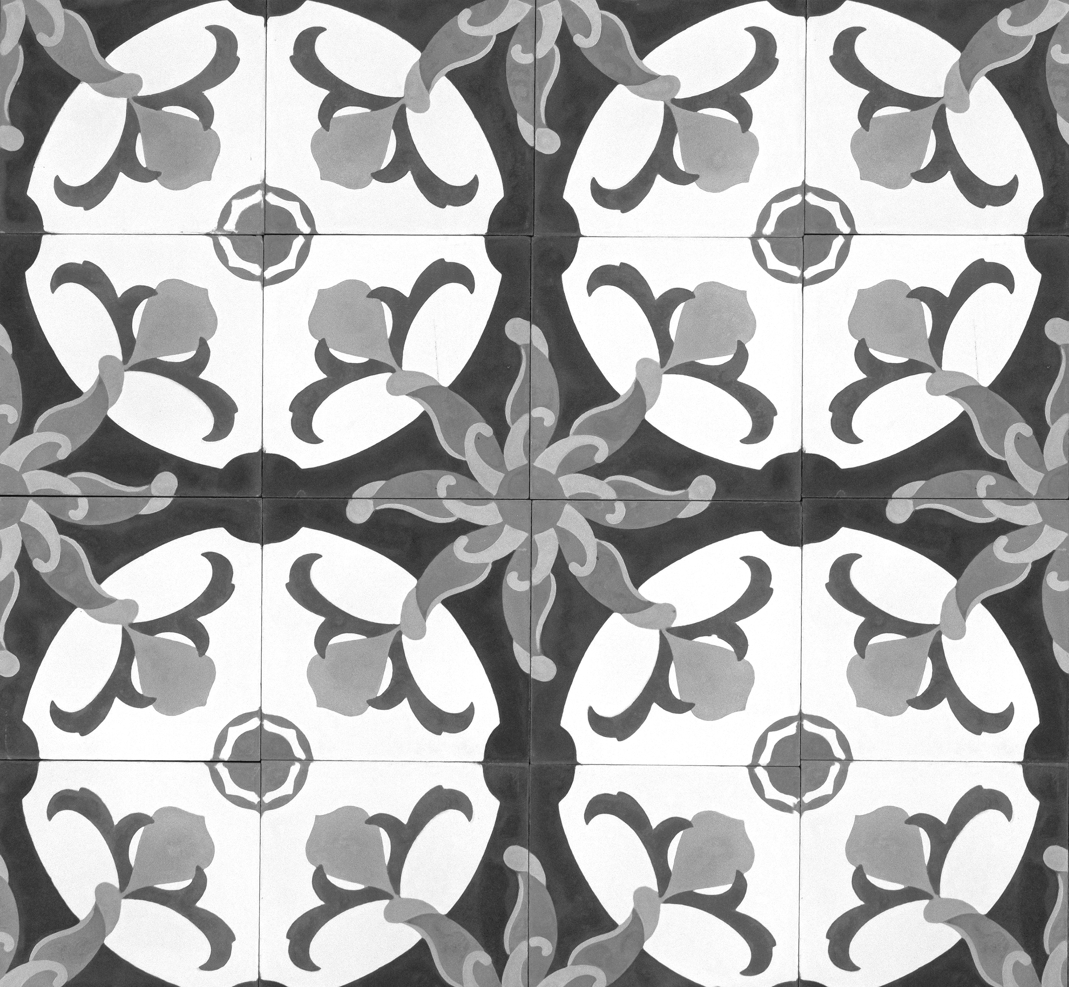 Paginação repetida do desenho floral em tons terrosos